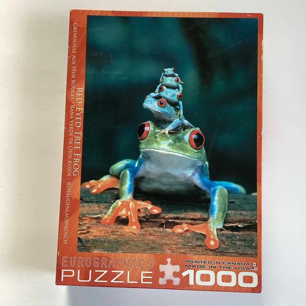 Red-Eyed Tree Frog Puzzle (shelf 1)